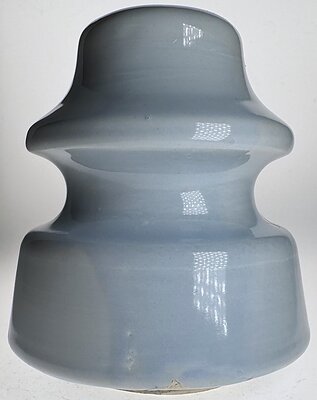 U-2239 No Markings (Canadian Porcelain) Light blue with darker blue glaze drips